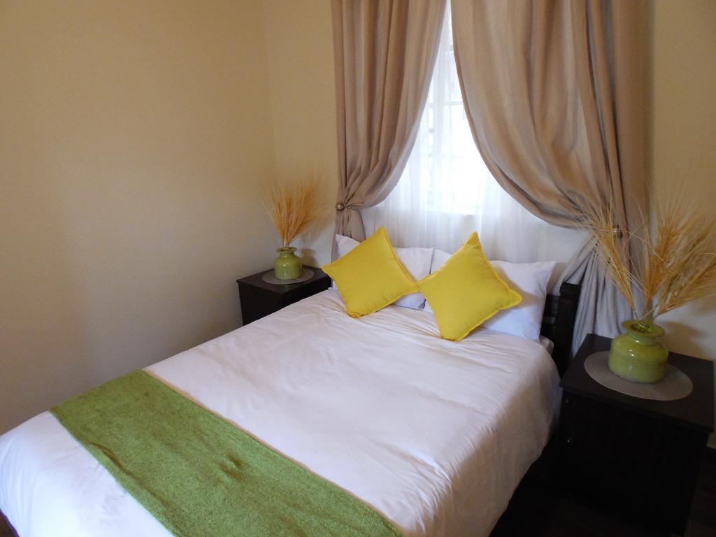 Urban Glamping Tranquil International Backpacking Village St Lucia Bilik gambar