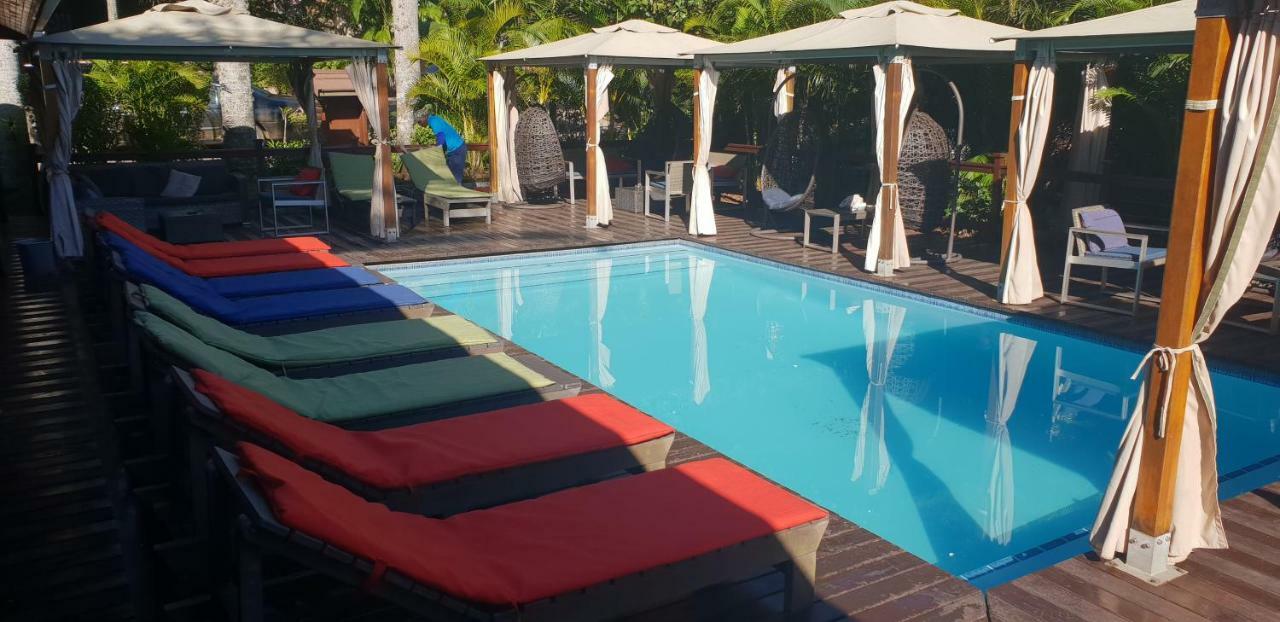 Urban Glamping Tranquil International Backpacking Village St Lucia Luaran gambar