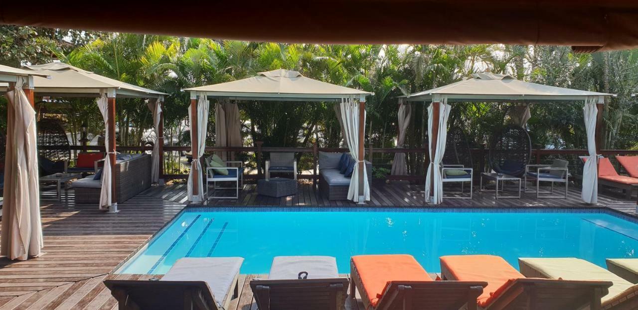 Urban Glamping Tranquil International Backpacking Village St Lucia Luaran gambar